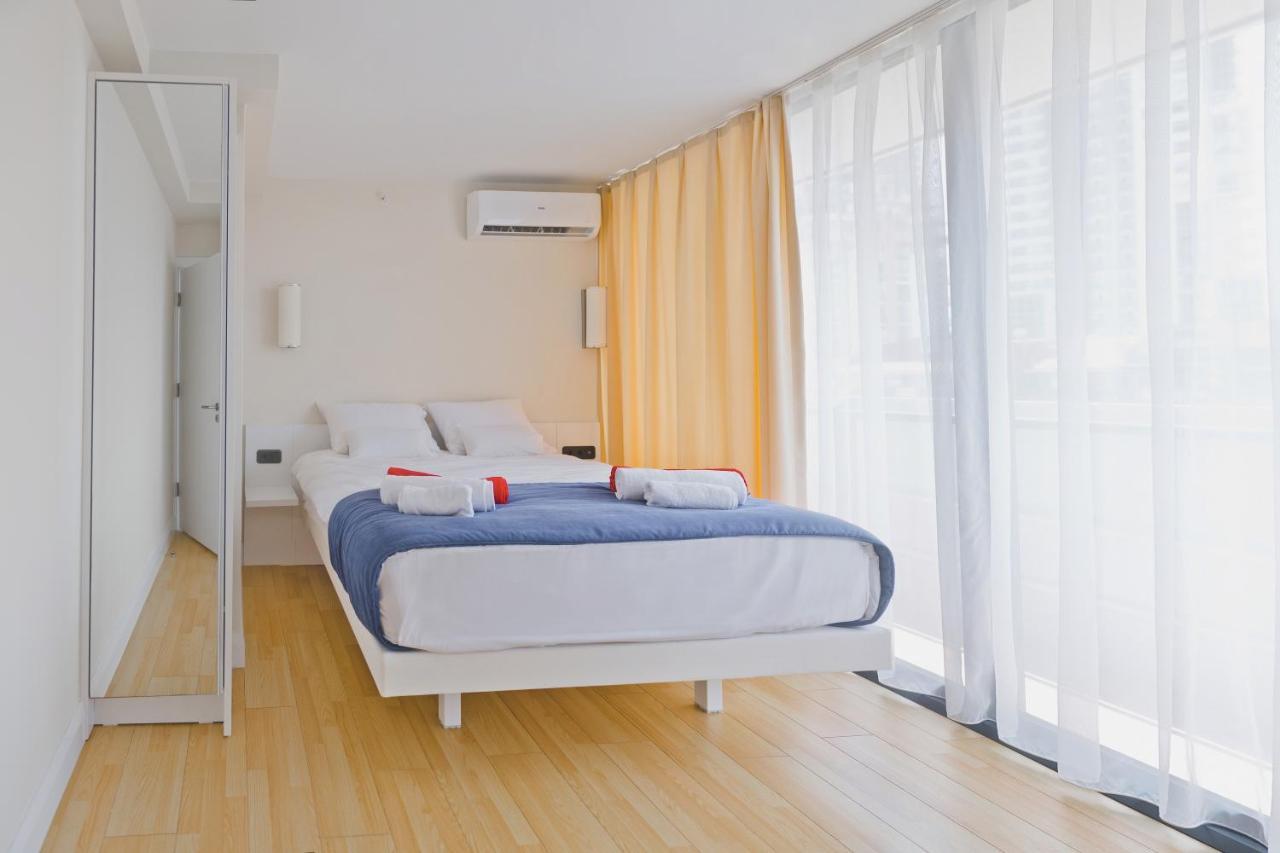 Orbi City Aparthotel 巴统 外观 照片