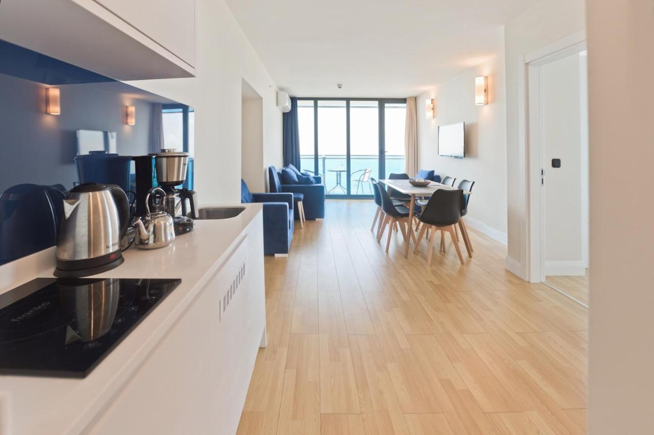 Orbi City Aparthotel 巴统 外观 照片