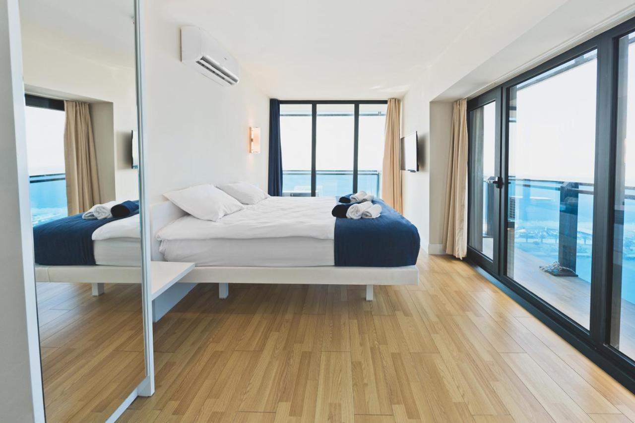 Orbi City Aparthotel 巴统 外观 照片
