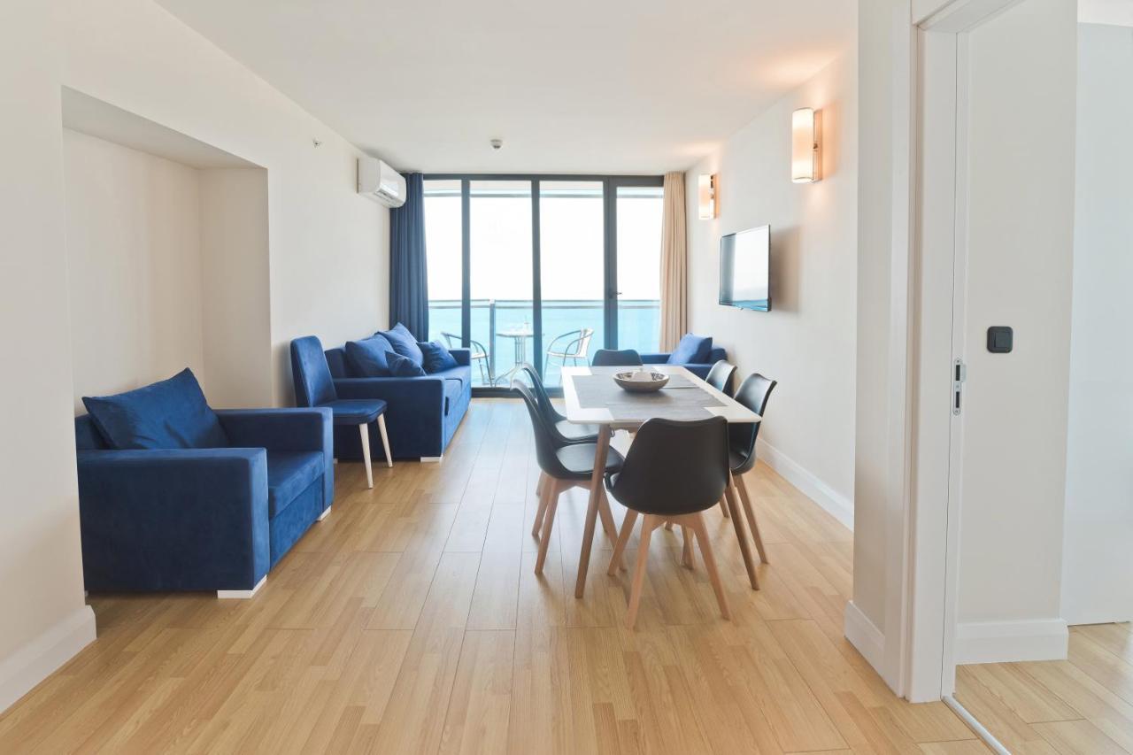 Orbi City Aparthotel 巴统 外观 照片