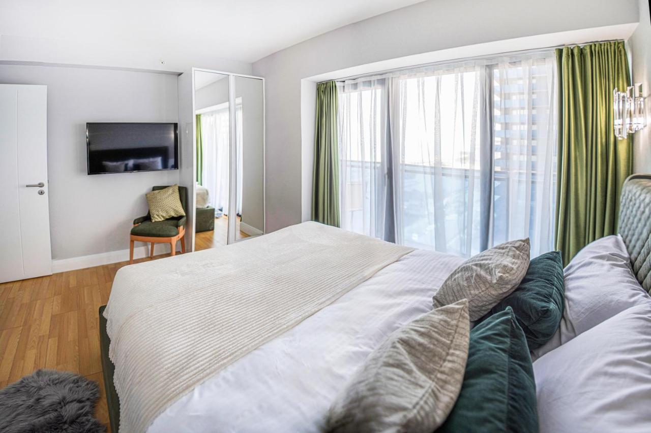 Orbi City Aparthotel 巴统 外观 照片