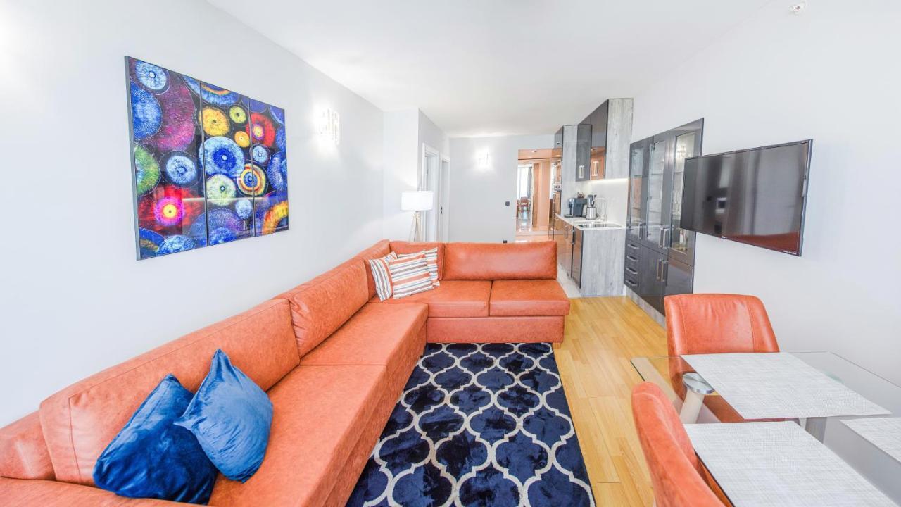 Orbi City Aparthotel 巴统 外观 照片