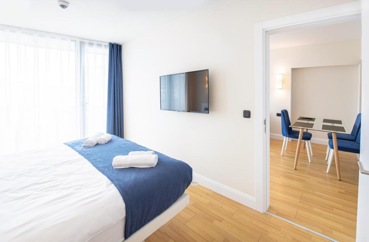 Orbi City Aparthotel 巴统 外观 照片